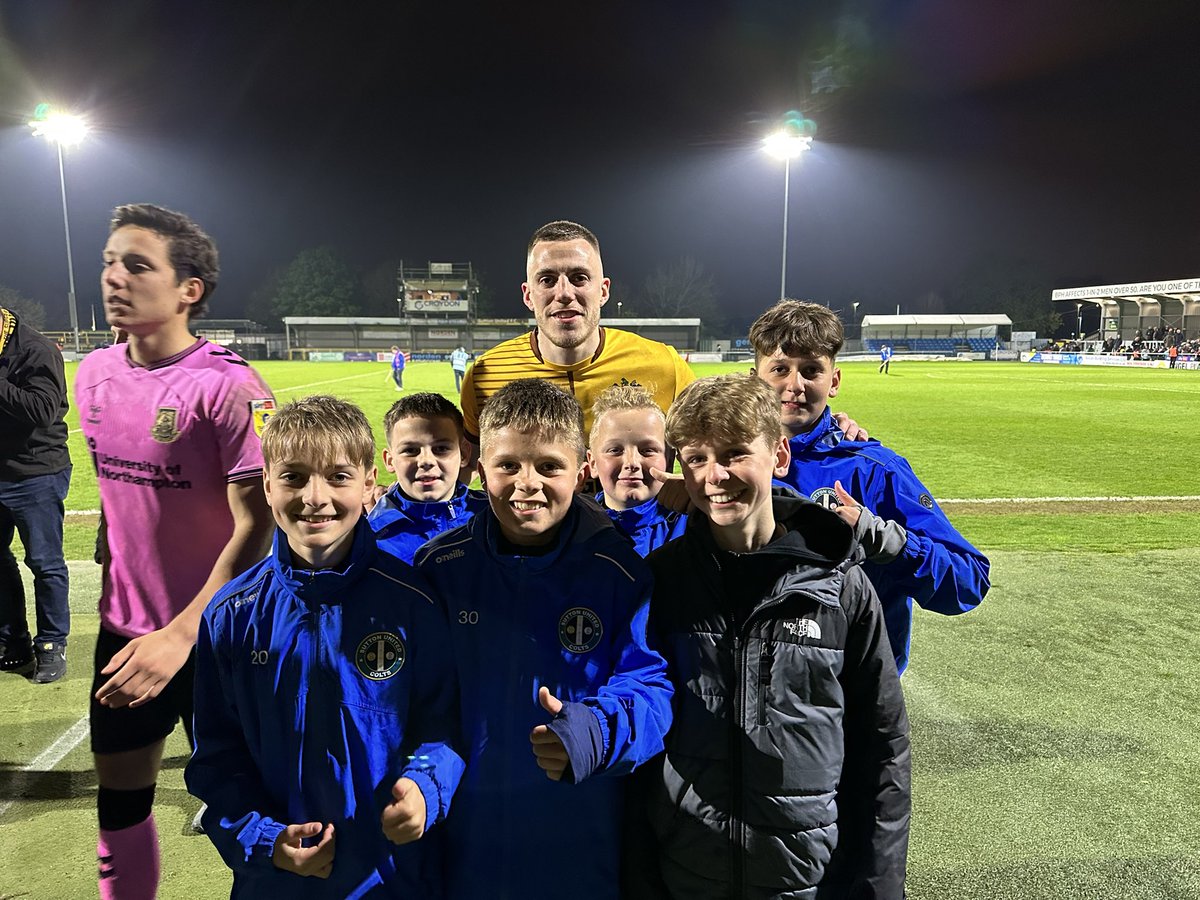 Mike Nicholson ⚽️ tweet media