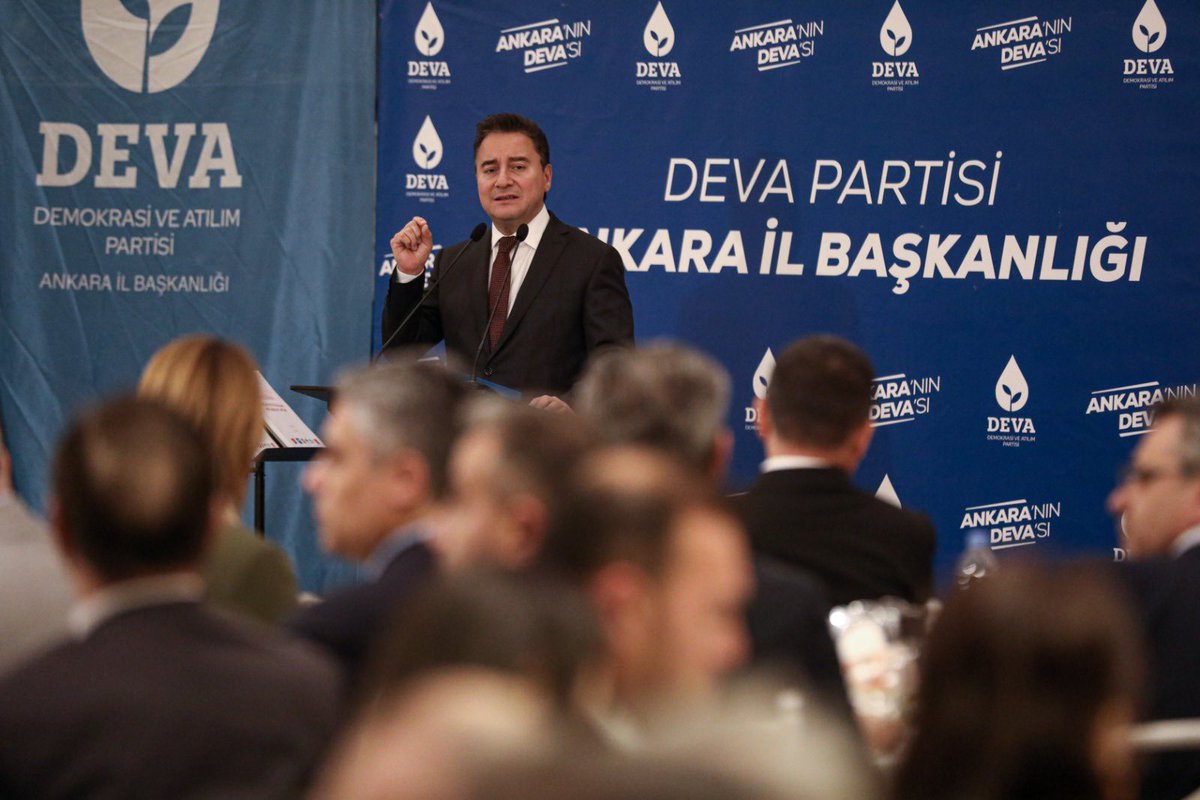 alibabacan's tweet photo. Bugün il başkanları toplantımızın ardından Ankara İl Başkanlığımızın kurduğu geniş sofrayla iftardaydık. 

Ankara teşkilatımıza ve bizlerle beraber olan tüm dostlarımıza teşekkür ediyorum. https://t.co/69FS8io1kH