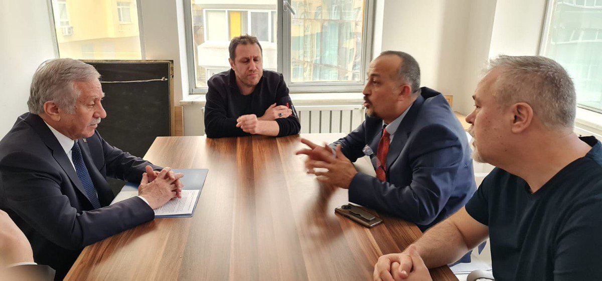 stajcirak3434's tweet photo. TBMM Başkanvekilimiz Sayın @celal_adan, daha beş günlük derneğimizi ziyaret etti. Kendisine dosyamızı ilettik. Konuyla ilgili Sn Devlet Bahçeli’yle olan randevu talebimize dönüş yapacağını ve inşallah olumlu olacağını söyledi.
#StajSskBaşlangıcıOlsun https://t.co/45SonvaNxd