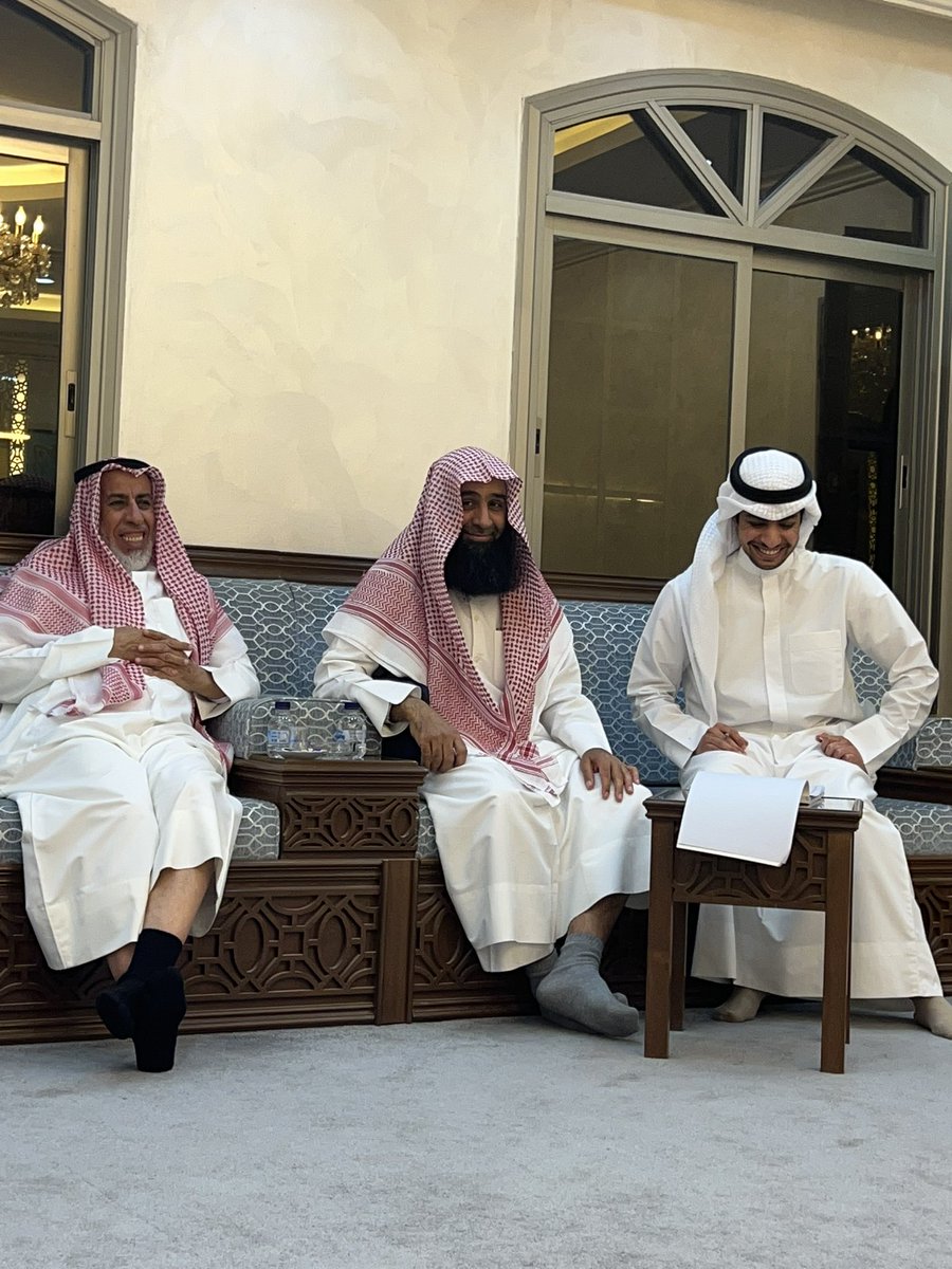 اللهم لك الحمد تم عقد قراني