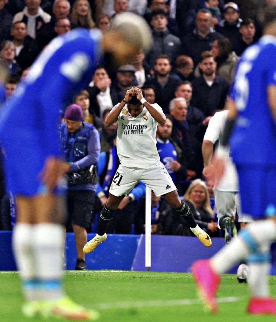 MadridXtra's tweet image. 🗣️ Rodrygo: “First I thought about celebrating with a knee slide but then my idol, Cristiano, came to mind.”