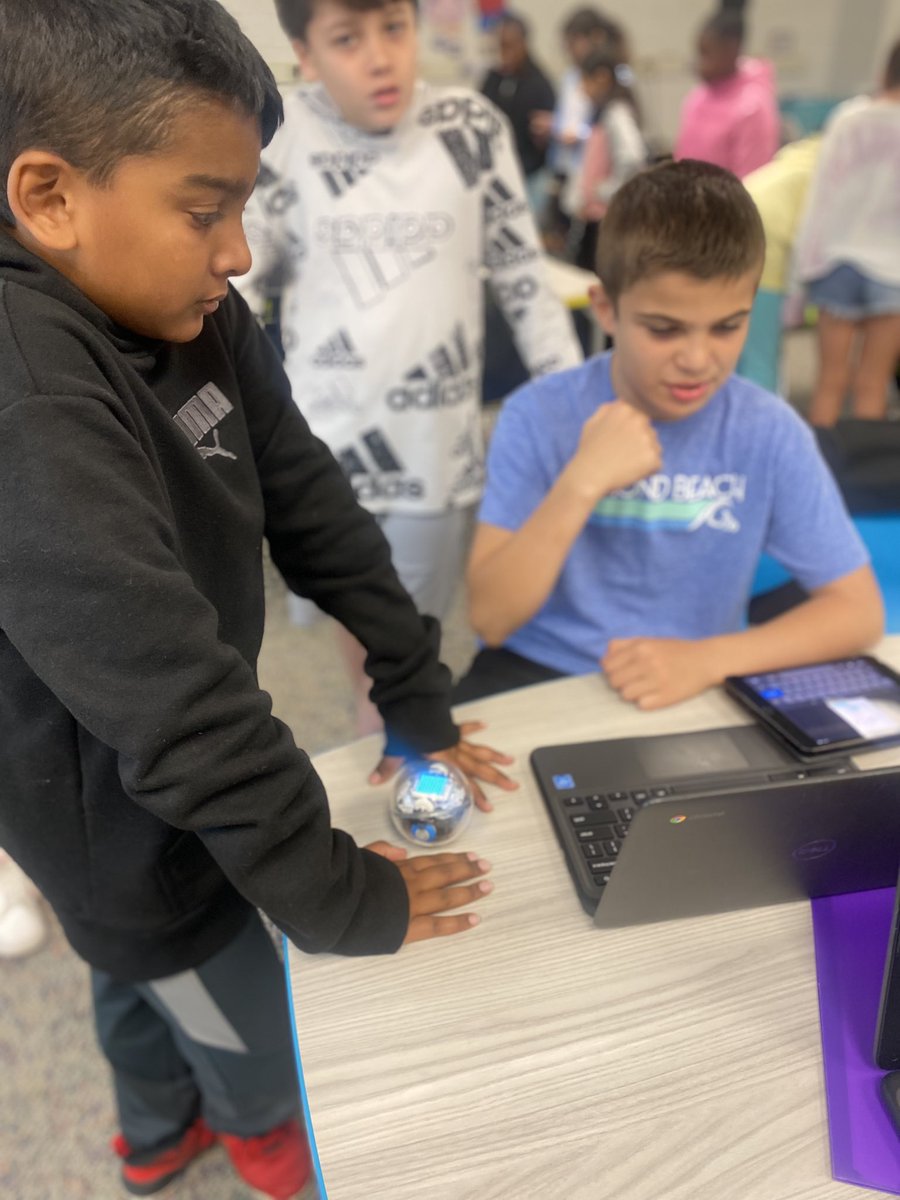4th graders are having so much fun learning how to apply their coding skills to program Sphero Bolts! <a href="/Sphero/">Sphero</a> <a href="/bitsbyBoomer/">Sharon Elementary School</a> <a href="/RvilleProud/">RvilleProud</a>