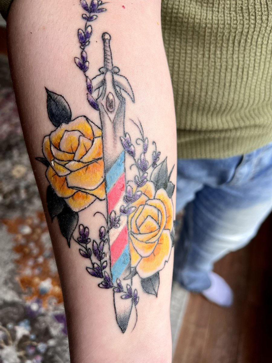 No matter where my journey takes me, I will always be a sword lesbian at heart. 🏳️‍⚧️💛🤍💜🖤

🎵We must be strong, we must be brave…🎵