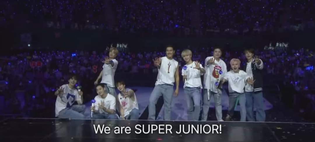 AleSC04's tweet photo. Cuando conocí a @SJofficial no se encontraban Zhoumi ni Sungmin dentro, tampoco KamgIn. Mi sueño es verlos a TODOS juntos sobre el escenario! Por eso #IELFStandbySuperJunior #IELFSupportZhoumi #IELFSupportSungmin https://t.co/6kidKWvpln