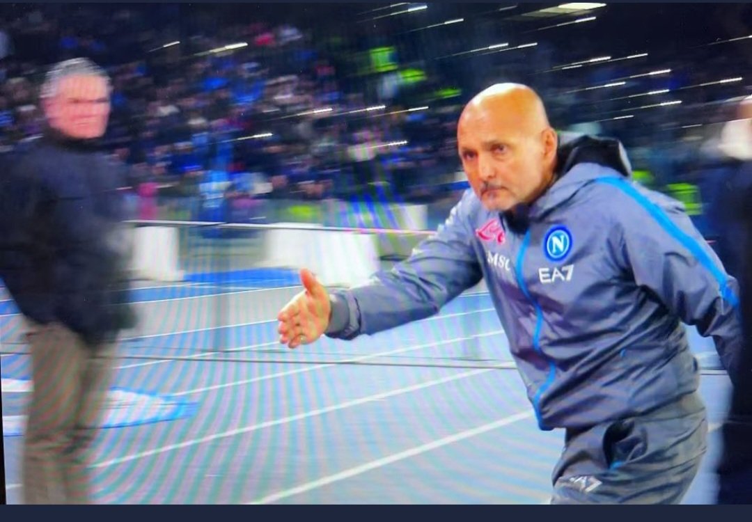 RobySimo80's tweet photo. Bye Bye Clown Luciano.. #ForzaMilan  #NapoliMilan #ChampionsLeague https://t.co/kYcZtKb3Kg