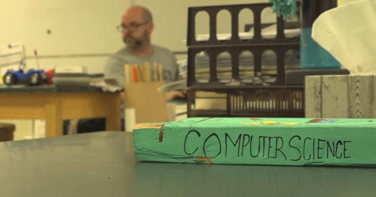 uticaschools's tweet photo. Congratulations Mr. Battaglia! https://t.co/VVCMXW4J6d https://t.co/IsWcIwLOcd