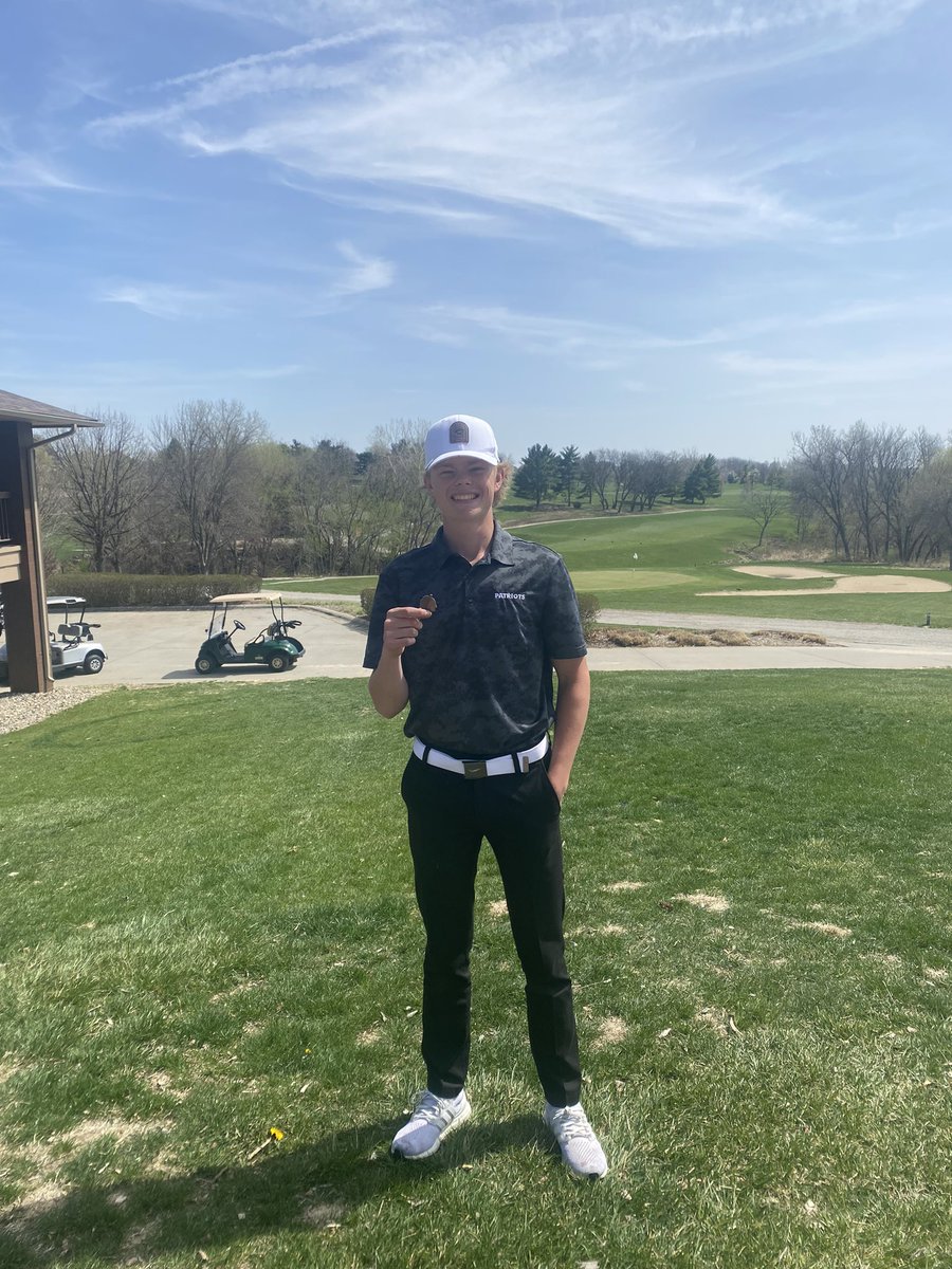 MSouthBoysGolf's tweet photo. Patriots took home the Championship today with a new team low of 316 at the Chieftan Invite!! Some great shooting today! 🏆🥇
Carey- 74 (Runner Up)
Ronke- 76 (4th)
Clements- 81
Hessel- 85
Locum- 88
@MSHSactivities https://t.co/PWxZTWtrbL
