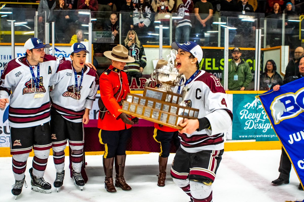 x - Revelstoke Grizzlies tweet media