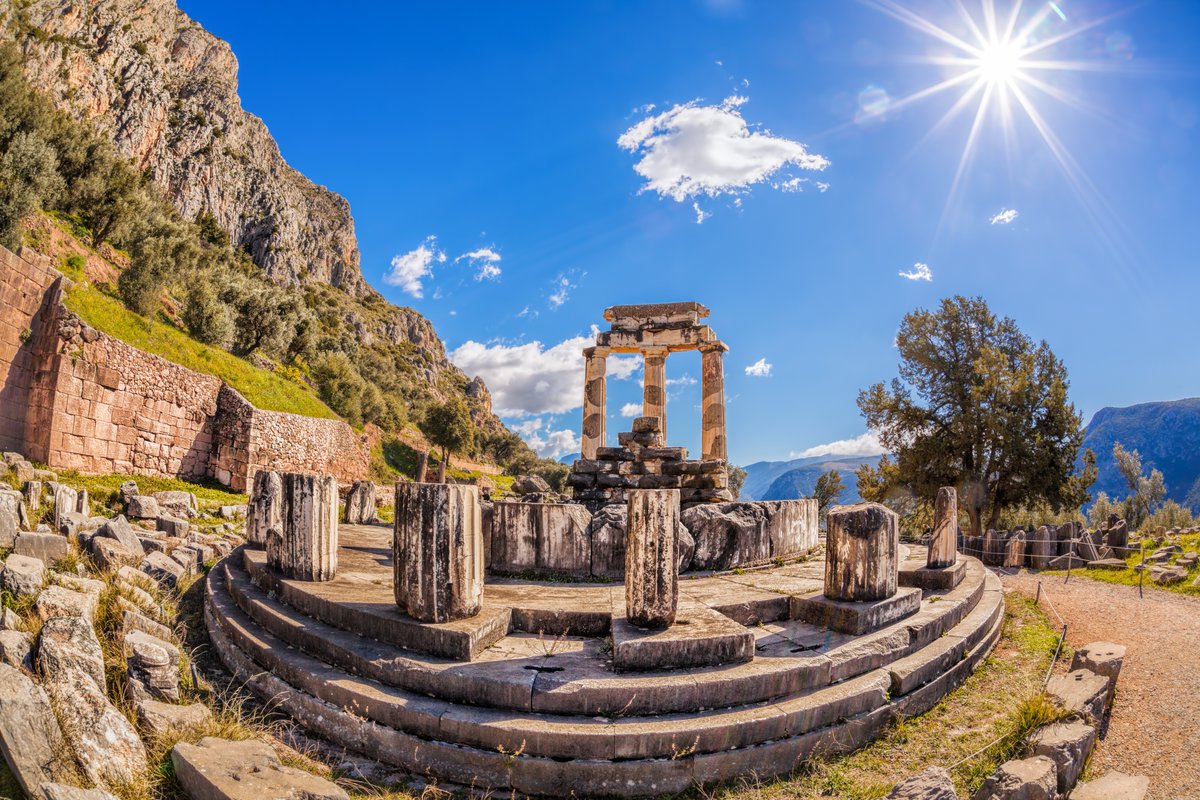 GreeceinNewYork's tweet photo. Celebrating International #MonumentsDay, explore some of the most incredible cultural, architectural and natural wonders Greece has to offer!🇬🇷🎉 
https://t.co/ACl2uF7e22
#unescoworldheritage #VisitGreece https://t.co/YM9FUMhszW