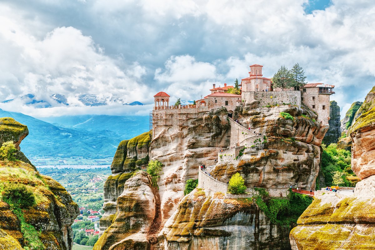 GreeceinNewYork's tweet photo. Celebrating International #MonumentsDay, explore some of the most incredible cultural, architectural and natural wonders Greece has to offer!🇬🇷🎉 
https://t.co/ACl2uF7e22
#unescoworldheritage #VisitGreece https://t.co/YM9FUMhszW
