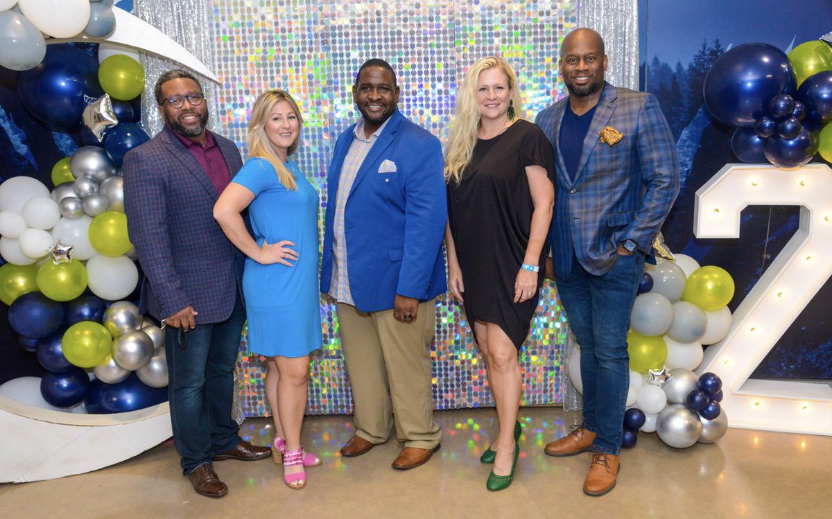 HumbleISD_WLMS's tweet photo. This crew bends over backwards to support the students, staff, and stakeholders of West Lake! Thank each of you for all that you do to make our school Alpha Amazing! @DrWash_Leads @MarvelousDnice @kellycoxWLMS @Cwiggins2022 @Jcm1st #watchthepack https://t.co/Pj7U8H0dYj