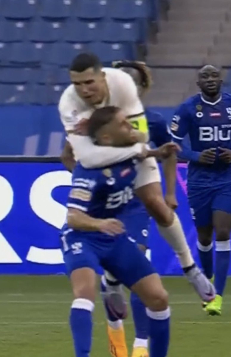 العيد عيدين 🌝
-
الهلال في اسواء حالته يكتسح النصر 
#الهلال_النصر