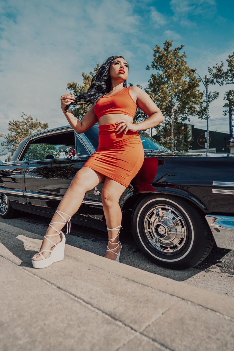 DuboseJuliette's tweet photo. Catch me this weekend at The Stockton Supershow! β€οΈ
#model #carmodel #lowridermodel https://t.co/klle2VXRUi