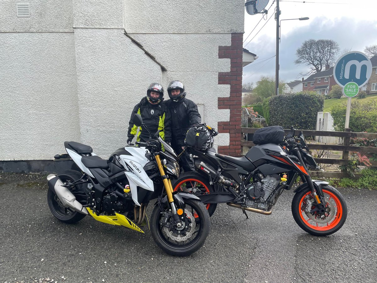 punc22louisem's tweet photo. 2 and half days in France, 600 miles round trip, what a blast we had! 
I've never felt so isolated whilst trying to communicate due to language barrier. 
Made me reflect back to the communication module and how important non verbal communication is #NRS411 https://t.co/NbJVtJyLVh