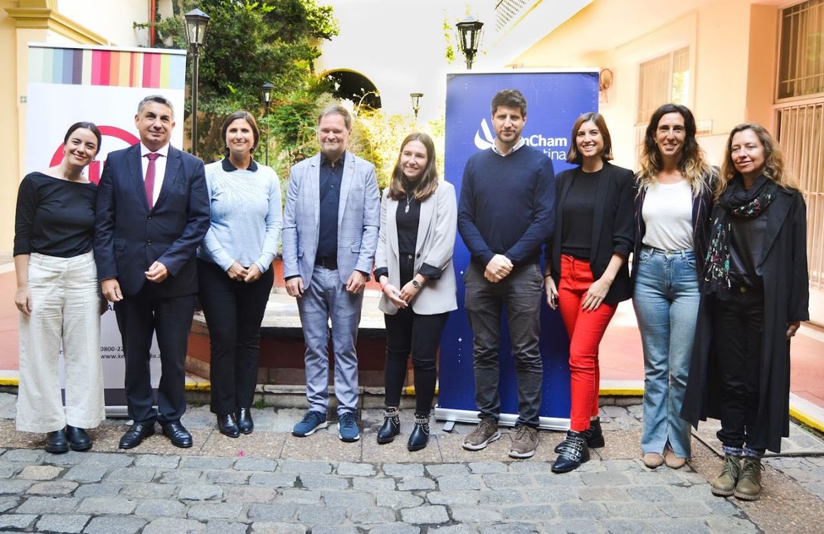 somoslakennedy's tweet photo. La Universidad Argentina John F. Kennedy se complace en haber sido sede de la charla exclusiva "Estrategias de Negociación", dictada por Frieder Gamm, invitado por @AmChamArgentina
Compartimos las imágenes.
#SomosLaKennedy #LaKennedy #UnPasoAdelante #NetworkJoven https://t.co/BzQ2IjBaLg