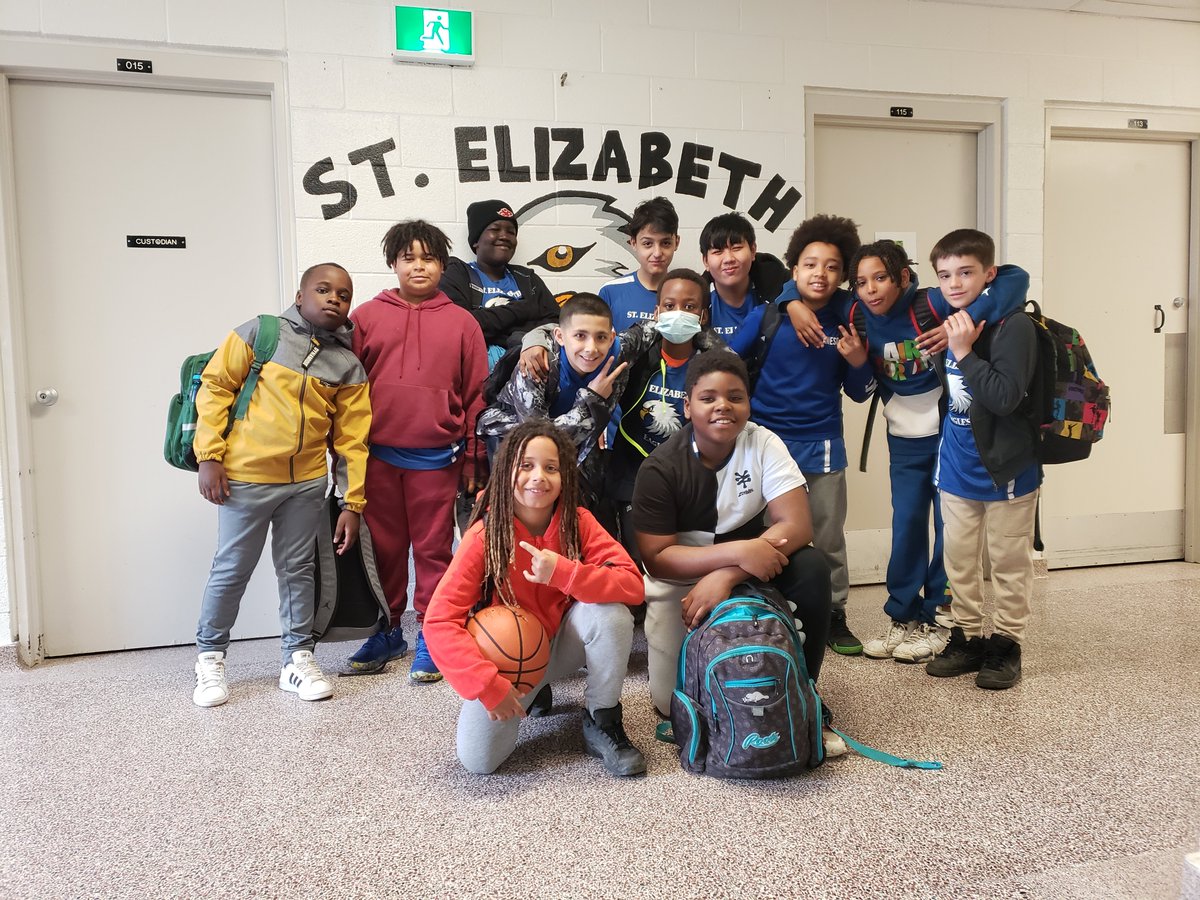 ocsb_il's tweet photo. Congratulations to the boys' junior basketball team who placed 3rd in the West division. You represented St. Elizabeth School well. Go eagles! @StElizabethOCSB @MichLeafloor https://t.co/LbLQxd6l8v