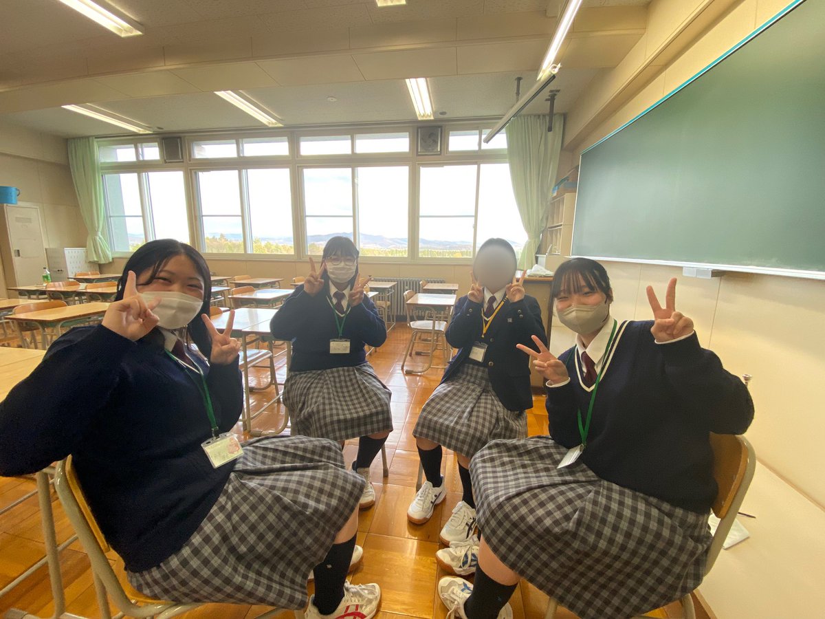 anwe_2024's tweet photo. 今日の体験入部には6人の新1年生が来てくれました👏🏼✨

※新1年生には了承を得て撮影・投稿しております。

吹奏楽経験者も初心者も大大大歓迎です🙆‍♀️‼️

次の体験入部は明後日の20日になります！
最後の体験入部なのでぜひ来てください‼️ミニコンサートもするのでぜひ遊びに来てください✨ https://t.co/0Kqw0E1bnU