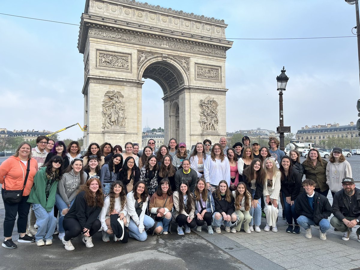 KimBray03's tweet photo. What a day!  Bus tour, Versailles, and an evening boat ride on the Seine. We will sleep well tonight! https://t.co/Qz0JnuQEot