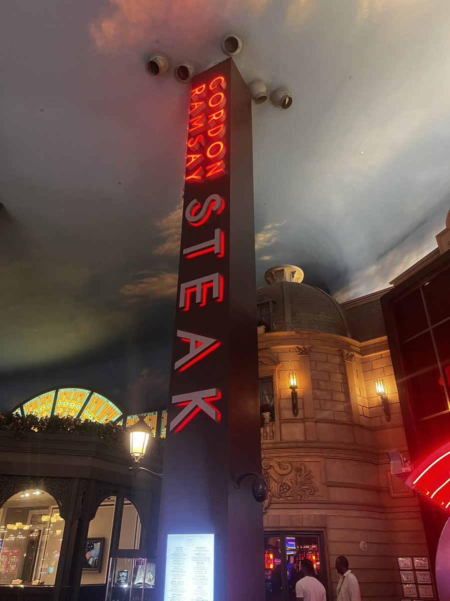 nevrstressd's tweet photo. Late anniversary getaway ❤️‍🩹 #vegas #gordonramsaysteakhouse #anniversary #32609 https://t.co/Utg6b7yBXv
