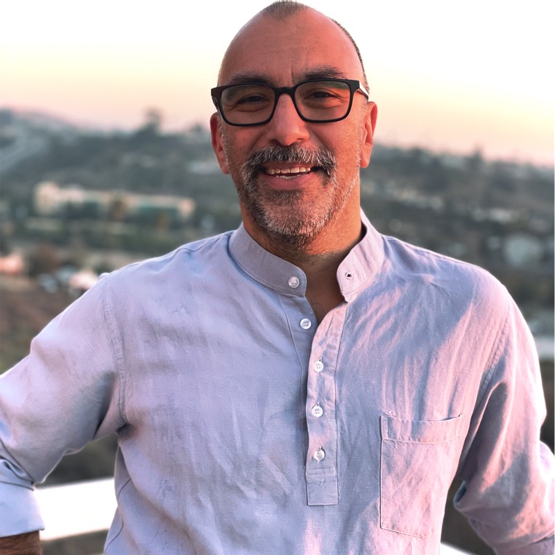 Heathermagic's tweet photo. @RobertLeyvaProf  Rob Leyva was one of the very first event professionals to embrace, champion and advise us when we first came onto the emcee scene. Six years later, his unwavering support continues and we are truly grateful for it.

#eventprofs #events #eventplanner #thankyou https://t.co/QmDXck7Kc1