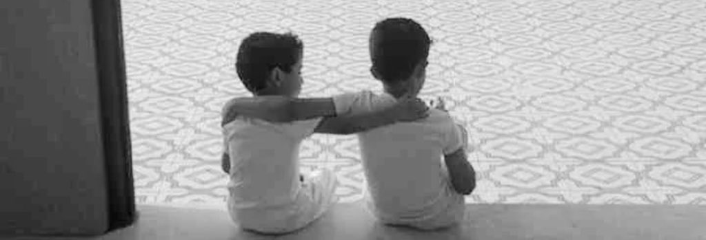 عطونـي " بيـت شعـر " يمثـل الصـورة :

ِ