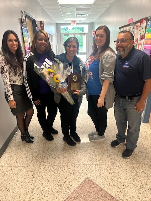 Mitch Robinson (@mrobinson867) on Twitter photo 🎉Congratulations🎉 to
<a href="/HISDREADY2RISE/">READY2RISE</a> <a href="/HAABE_/">HAABE</a> Bilingual Elementary Bilingual Teacher of the Year Ms. Susana Perez 🦸♀️
<a href="/Robinson_HISD/">Robinson Elementary</a> <a href="/cmckinnies/">Cherrelle Mckinnies</a> <a href="/monreal_sonya/">Sonya Monreal</a> <a href="/EBarbaML/">Elizabeth Barba</a> <a href="/JacquelynKiner/">Jacquelyn Kiner</a> <a href="/ZandraAguilar15/">Zandra Aguilar</a> 🎉Congratulations🎉 to
<a href="/HISDREADY2RISE/">READY2RISE</a> <a href="/HAABE_/">HAABE</a> Bilingual Elementary Bilingual Teacher of the Year Ms. Susana Perez 🦸♀️
<a href="/Robinson_HISD/">Robinson Elementary</a> <a href="/cmckinnies/">Cherrelle Mckinnies</a> <a href="/monreal_sonya/">Sonya Monreal</a> <a href="/EBarbaML/">Elizabeth Barba</a> <a href="/JacquelynKiner/">Jacquelyn Kiner</a> <a href="/ZandraAguilar15/">Zandra Aguilar</a>