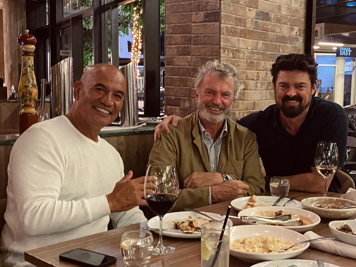 bobafettfanclub's tweet photo. Temuera Morrison alongside Sam Neill and Karl Urban, in a post shared today on Karl's Instagram: "[Dining] with distinguished dinosaur attack survivor &amp; a simple man just trying to make his way in the universe."

ICYMI, they're all actors from New Zealand. https://t.co/Ek23oQhS6C
