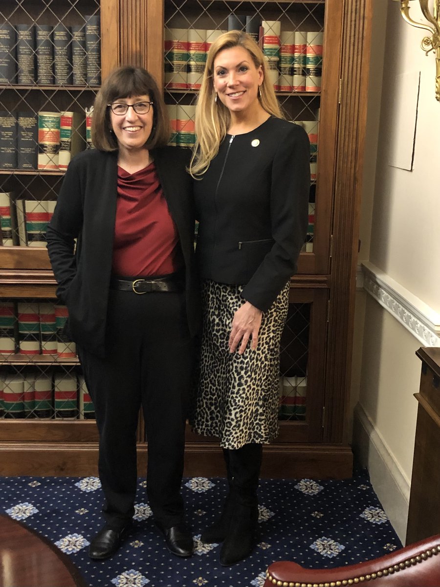 Big Red on the (Capitol) Hill: @Cornell President Pollack caught up with @CornellAlumni @RepBethVanDuyne '95 in Washington today!