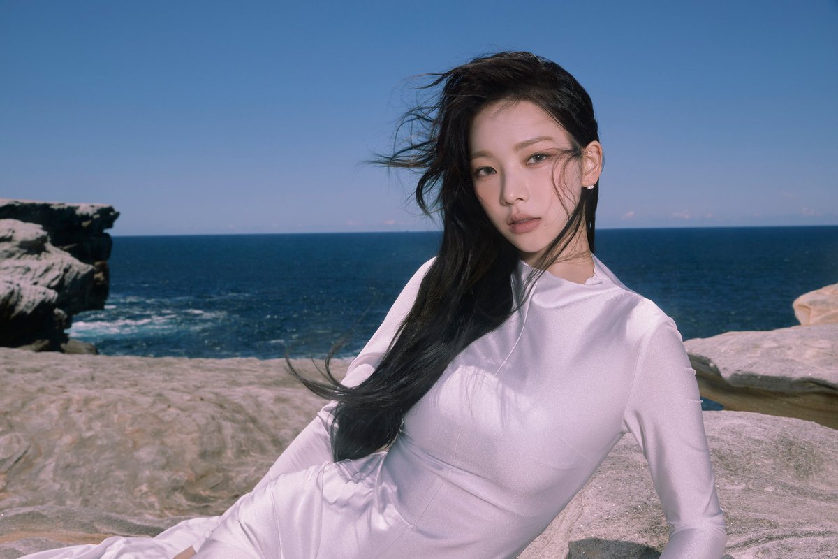 A woman who takes pride in her appearance, has considered all the details of her outfit, walks with her head held high, that exudes both confidence and kindness is remarkably inspirational — the energy they carry within themselves is both magnificent &amp; magical.