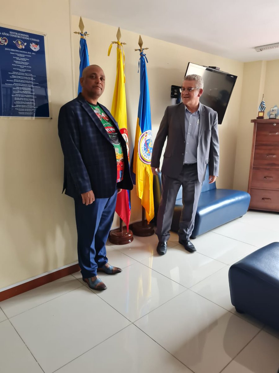 ATuips's tweet image. General Secretary of TUI-PS&amp;amp;A cde Zola Saphetha &amp;amp; cde Humberto Polo president of SINTEASMEDS of Colombia preparing for THE XIV International Congress taking place from 20-25 November 2023 in Bogota Colombia