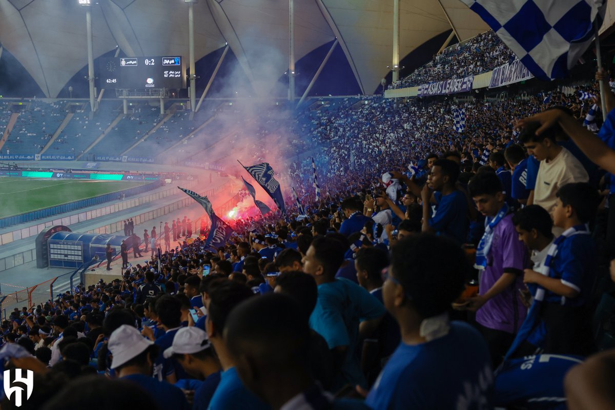 Alhilal_FC's tweet photo. 🔝#الهلال في الملعب.. مهمة صعبة 🤷🏻‍♂️💙