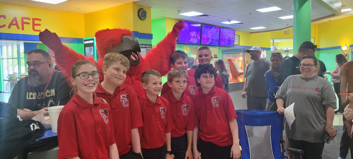 campbells1774's tweet photo. The bowling team gets a visit from Falco ahead of the championship game! @SCMFalcons https://t.co/J13Xh254CO