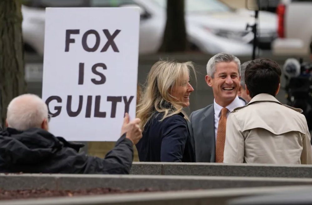 AJEnglish's tweet photo. Fox News has reached a $787m settlement with election technology company, which accused the network of defamation in its 2020 US presidential election coverage https://t.co/a47z76tjpD https://t.co/lLo4PxX3mK