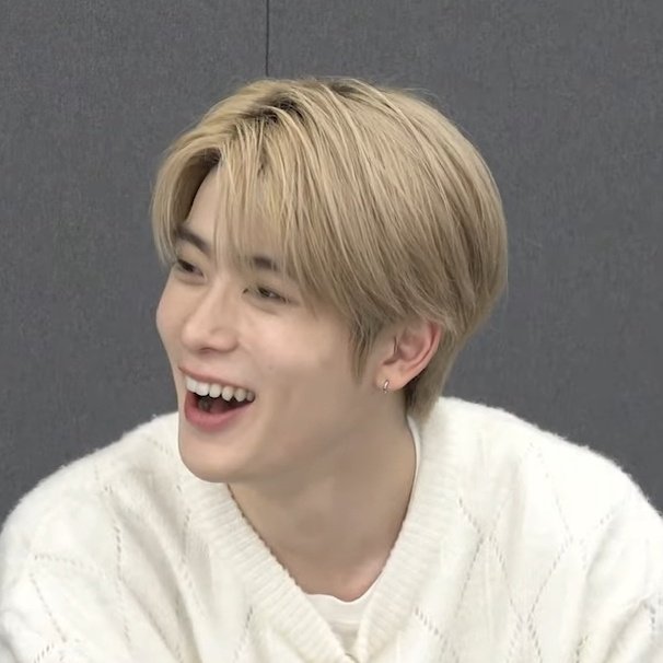 empathyoonoh's tweet photo. happiness looks good on you ♡ https://t.co/OrnBQoqVqM