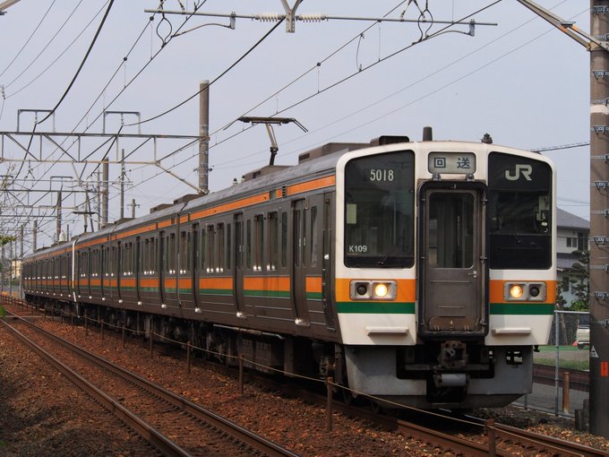 神領区所属211系K100編成