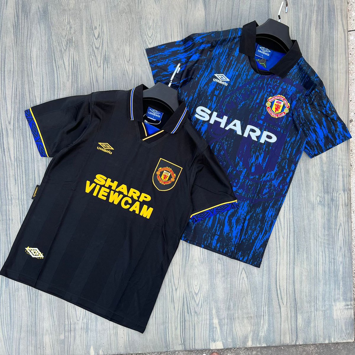 Naomba #Retweet Dear🙏🥰

Jez za Zamani(Vintage) 👉35,000/=

0714336827

Pitia MEDIA ya <a href="/MissChelsea1221/">Miss Chelsea1221</a> Kwa Jezi zaid 
#Mikoa YOTE natuma