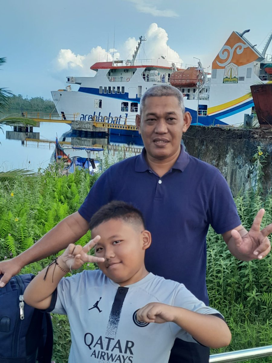 NDiwarna's tweet photo. Mudik ke kampung... silaturahmi dengan saudara https://t.co/fap2KdQznY