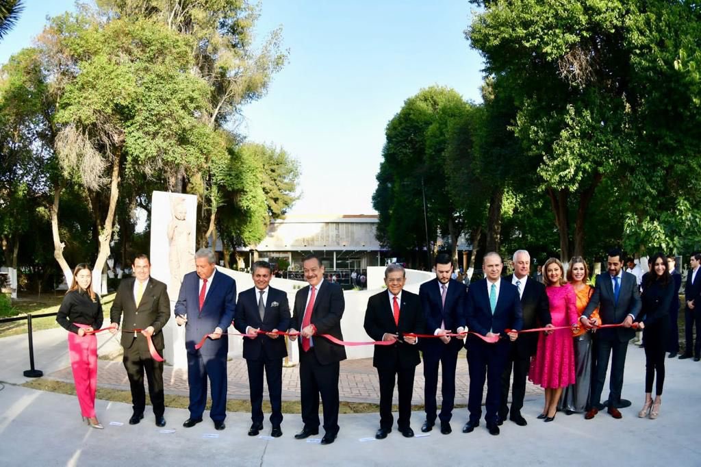 mrikelme's tweet photo. Felicito a todos quienes integran la @FacultadJuris de la UAdeC, por el 80 aniversario de su fundación y la cual ha egresado a grandes abogados que han destacado en la vida pública y social de #Coahuila. 

¡Enhorabuena! https://t.co/uzCnZubmzG