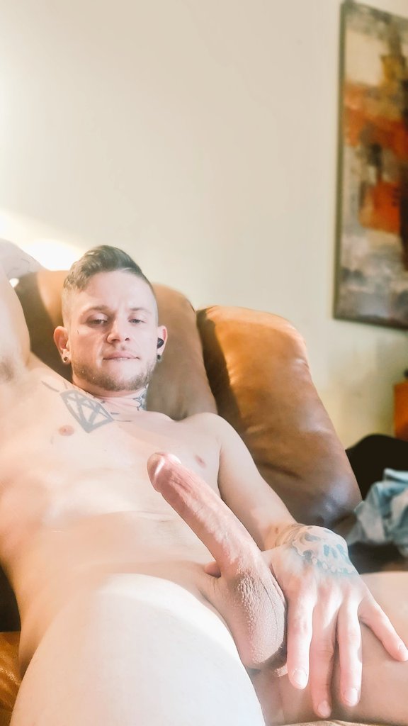 jaybee651's tweet photo. https://t.co/QuLJDfMw9L 

Go check out my page and show some love cause the more love I get the more intense my posts will get https://t.co/lbr7epu4wm