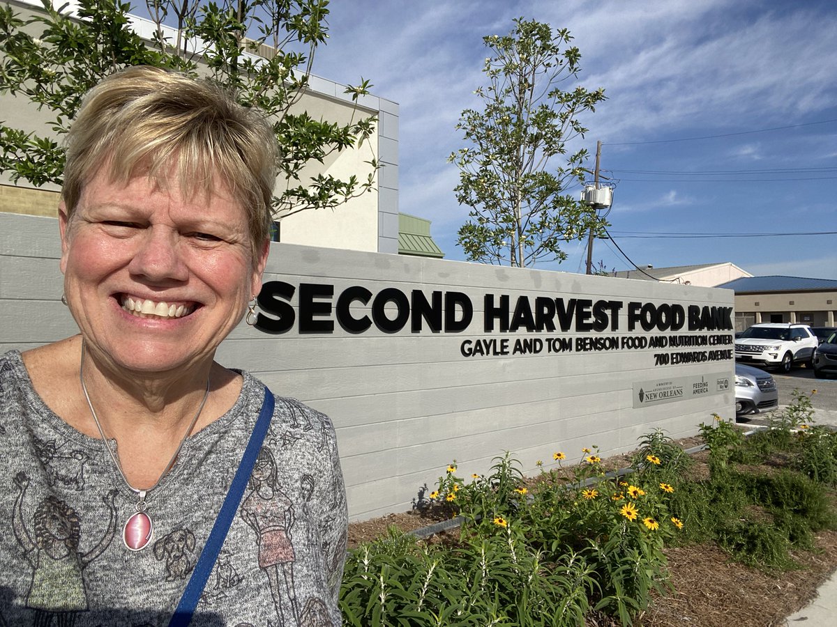 Had a great day volunteering Second Harvest Food Bank - Feeding South Louisiana the staff was outstanding! The volunteers were fun to talk with and most Importantly we helped feed our southern neighbors in need! #5 #EndingHungerTogether #givingback