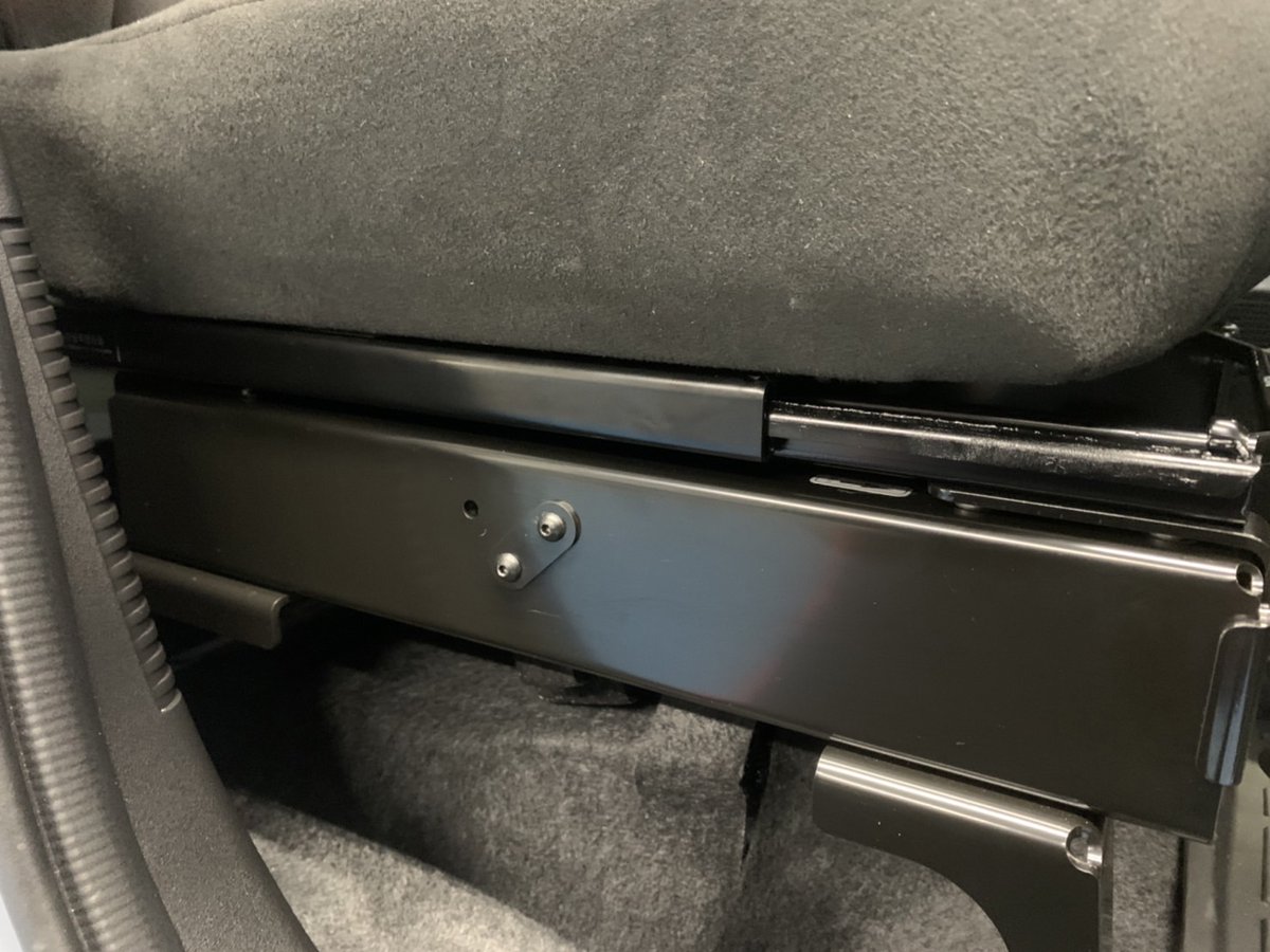 mcota0911's tweet photo. N-VANの運転席にRECARO SR-7Fを装着させて頂きました
運転中 身体をしっかりとホールドすることで運転中の疲労を抑えることができます(´Oノ`*)
当店での御購入・取付ありがとうございます!
#RECARO
#NVAN
#Nシリーズ
#SR7F
#シート
#レカロ
#オートバックス
#車
#車好き
#静岡
#浜松 https://t.co/rDJcq3WGkS