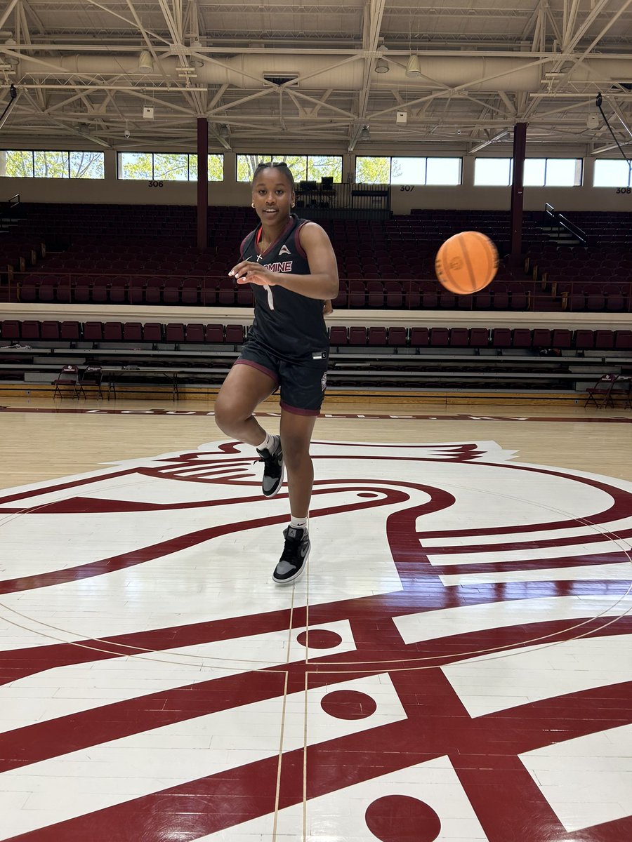 Cam_Collins2's tweet photo. Big thank you to @BUKnightsWBB for the wonderful official visit 🙏🏾 Had a few days to go down and see the beautiful campus and and amazing community 
@chancedugan @shannonlitton @ItsJustStro @ravenm_ 

@JagsRecruiting @LaurieBollin @ldowns30 https://t.co/3AtU1Of14w