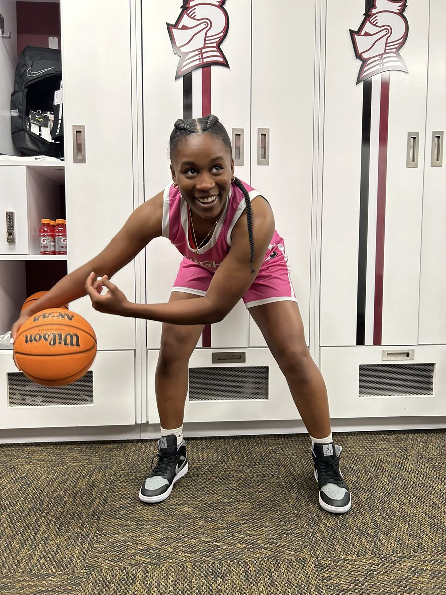Cam_Collins2's tweet photo. Big thank you to @BUKnightsWBB for the wonderful official visit 🙏🏾 Had a few days to go down and see the beautiful campus and and amazing community 
@chancedugan @shannonlitton @ItsJustStro @ravenm_ 

@JagsRecruiting @LaurieBollin @ldowns30 https://t.co/3AtU1Of14w