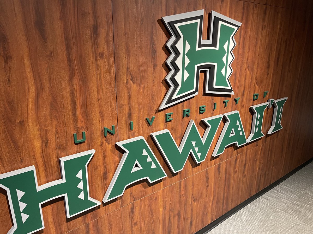 Aloha <a href="/HawaiiFootball/">Hawaii Football</a> 🌴🌈
