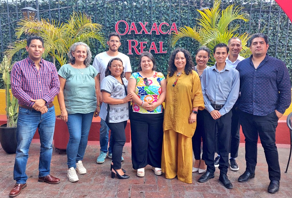 Con la Comisión de Desarrollo Ecológico y Sustentable la Comisión de Turismo de COPARMEX Oaxaca, nos reunimos con las Diputadas Melina Hernández Sosa y Liz Hernández Matus, de la Comisión Permanente de Medio Ambiente, Biodiversidad, Energías, Sostenibilidad y cambio Climático.