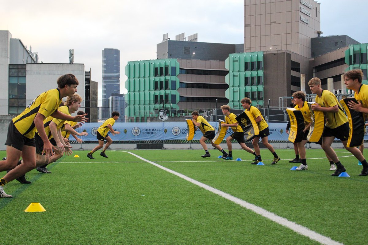 Griffith researchers Dr. Felix Leung &amp; team are using a $65k grant to improve concussion education and prevention in sports, without discouraging youth participation. The research is being supported by rugby teams at St. Laurence's College.🏉

Read more: news.griffith.edu.au/2023/04/19/con…