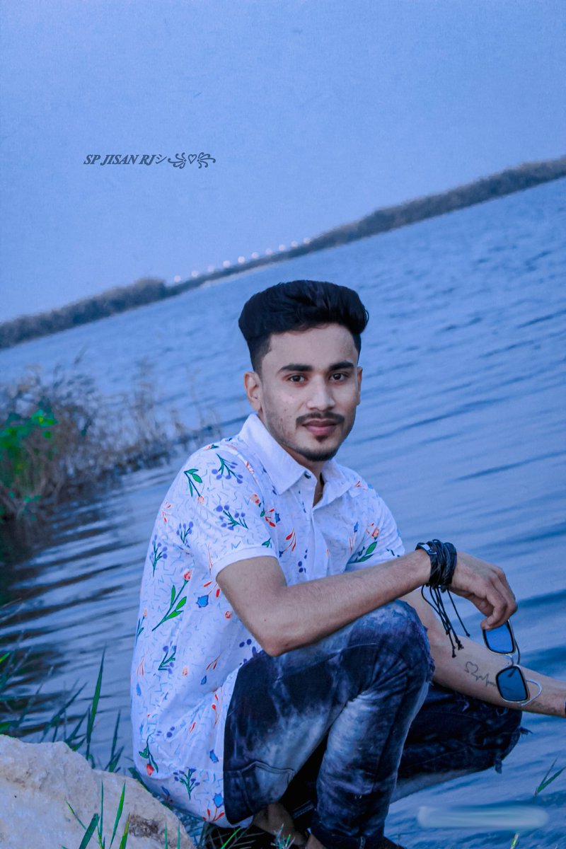 spjisanrj's tweet photo. 💙🥀 
#spjisanrj
#lightroom
#DSLRcamera 
#canon4000d 
#canonphotography 
#photography
#editinglightroom 
#bikelovers
#PicsArt 
#fashion 
#snapchatchallenge 
#lofi 
#telugu 
#tamil 
#malayalam https://t.co/mf2Hom4vCX