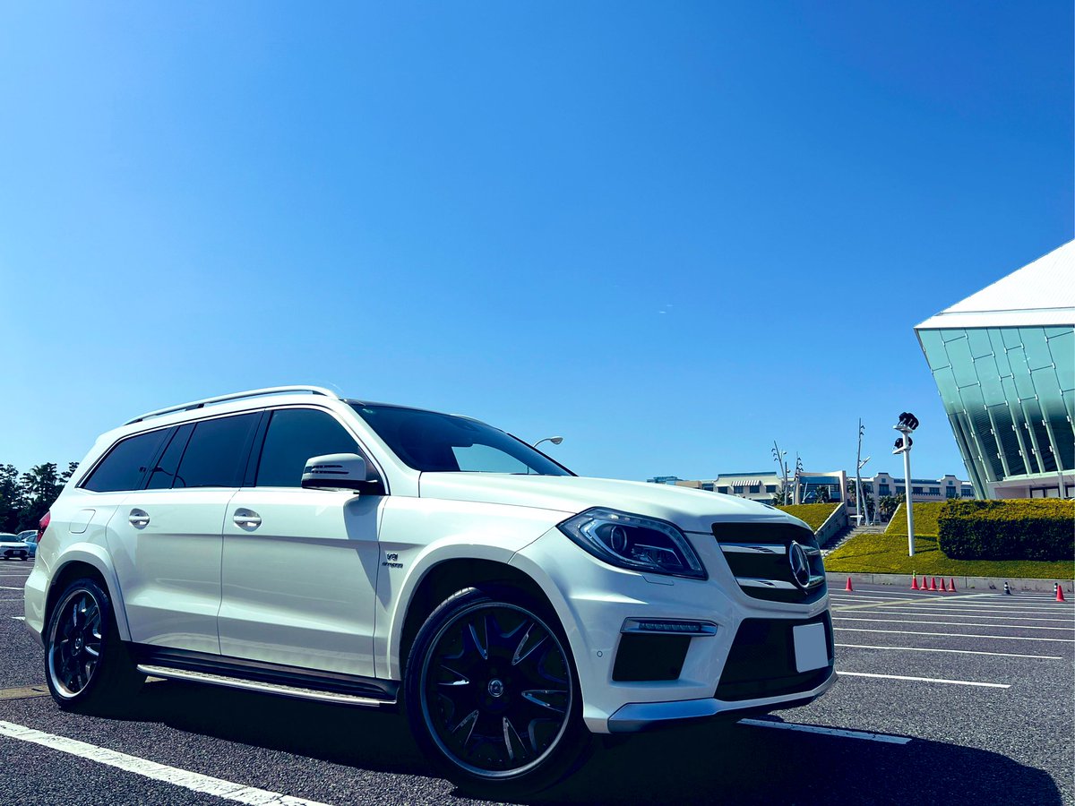 luck_4384's tweet photo. そういえばこの前洗車して撮った
#amg
#gl63
#ベンツ https://t.co/4vgDNrG5Hl