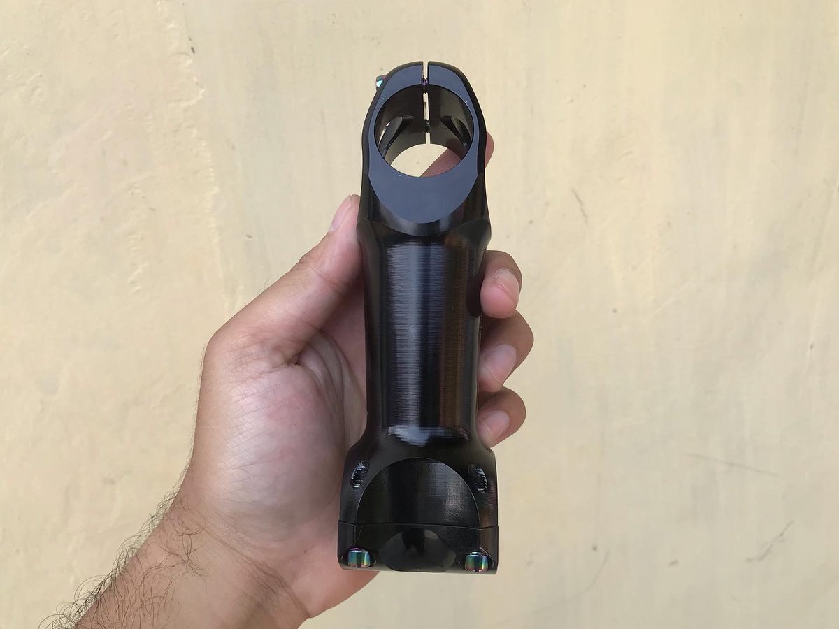 Pedagang Bekasi tweet media