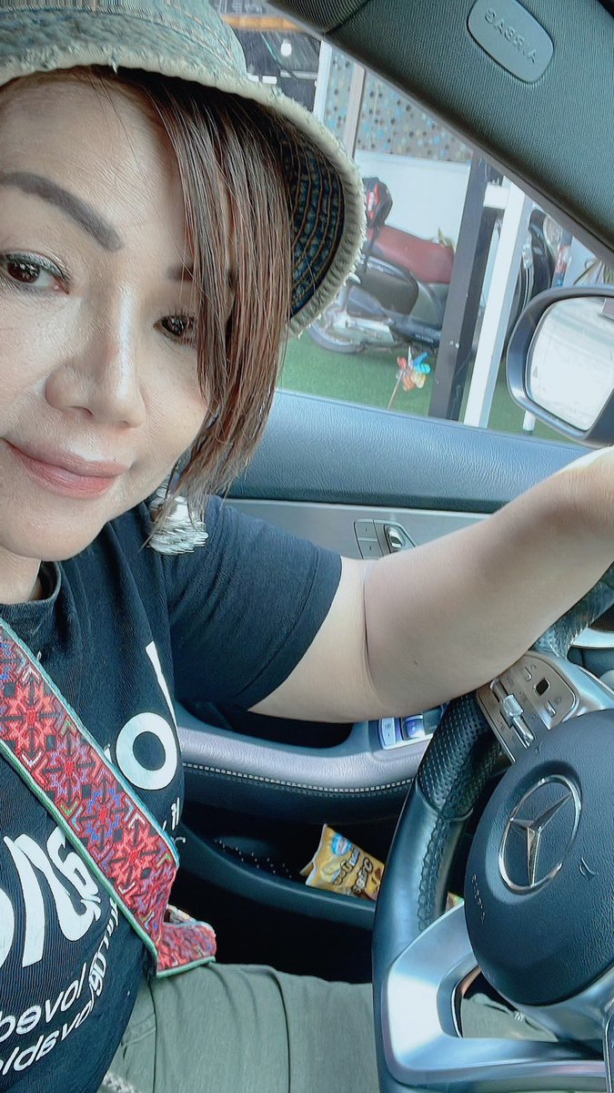 chitchaphat91's tweet photo. สงกรานต์จบแล้วใครไปไหนมาบ้าง https://t.co/xUNA5CqATq